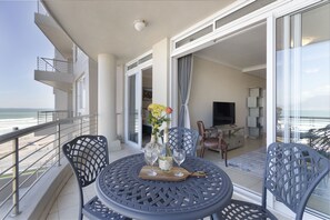 Interior - Portico 405 (Cape Town)