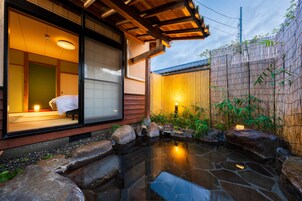 Free toiletries, hair dryer, slippers