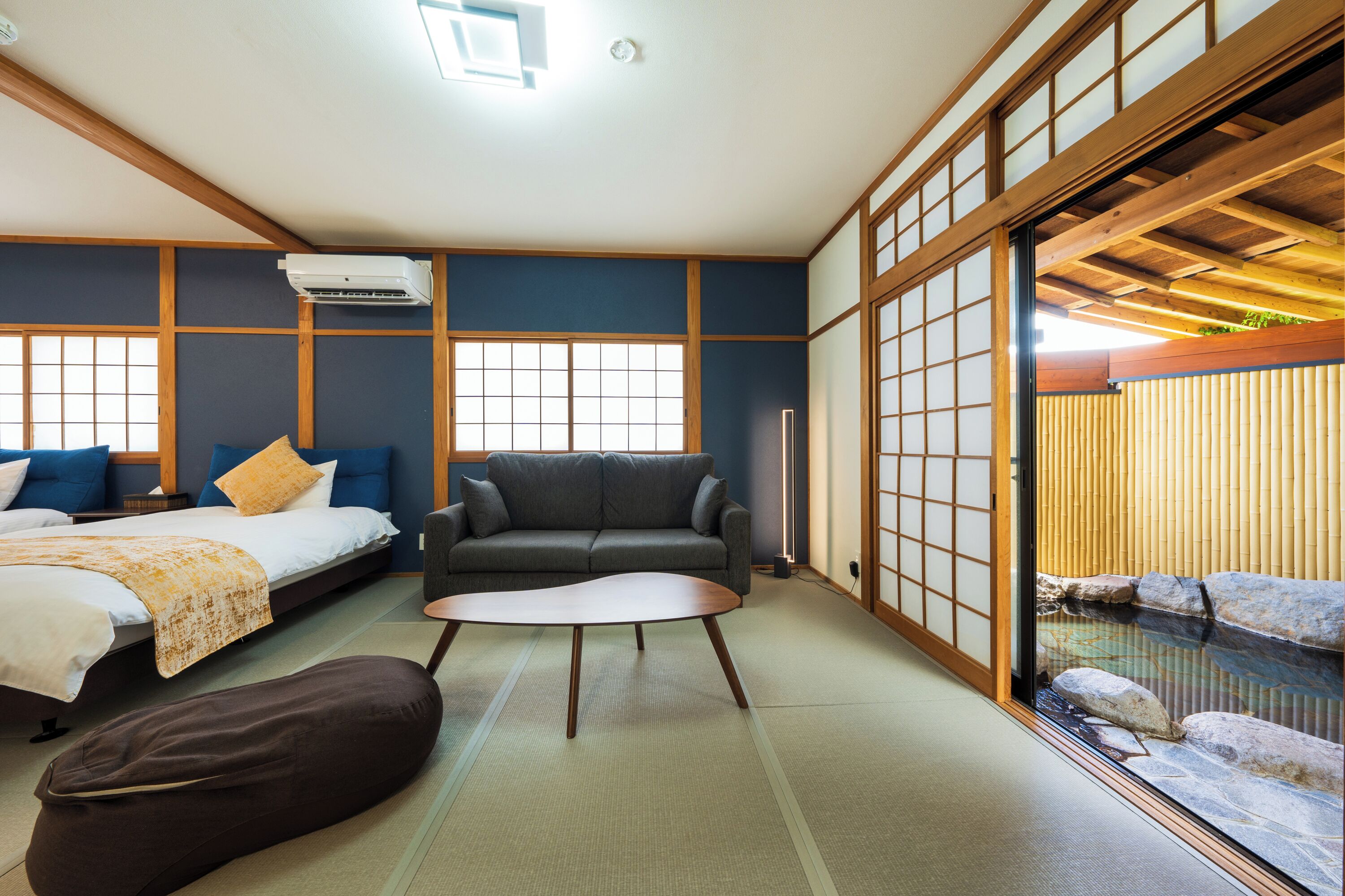 Annex with open-air-bath and mini kitchen -KAZE-, Non Smoking | Free WiFi, bed sheets