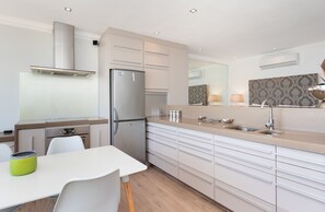 Interior - Sandringham 45 (Cape Town)