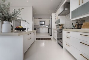 House (3 Bedrooms) | Interior - Hout Bay Villa (Cape Town)