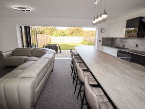 Cottage | Interior - Maritos (Holywell)