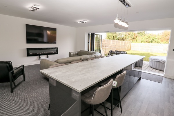 Cottage | Interior