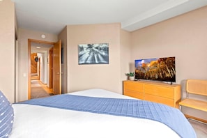 Brightly lit with sliding door to access outside - KBM Resorts | Ridgepoint | Ski-in/Ski-out access, Common Hot Tub, Summer pool, Tennis, Parking, in Silver Lake Deer Valley! RGT-117 (Park City)