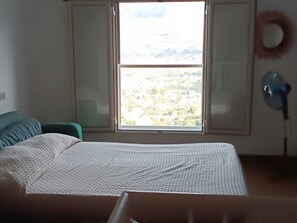 2 bedrooms, desk, iron/ironing board, travel crib - La Casa Del Nonno Casa Vacanza a Monreale (Monreale)