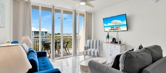**THE LARK’S LANDING @ SUNRISE SUITES** Condo & Pool + LAST KEY SERVICES…