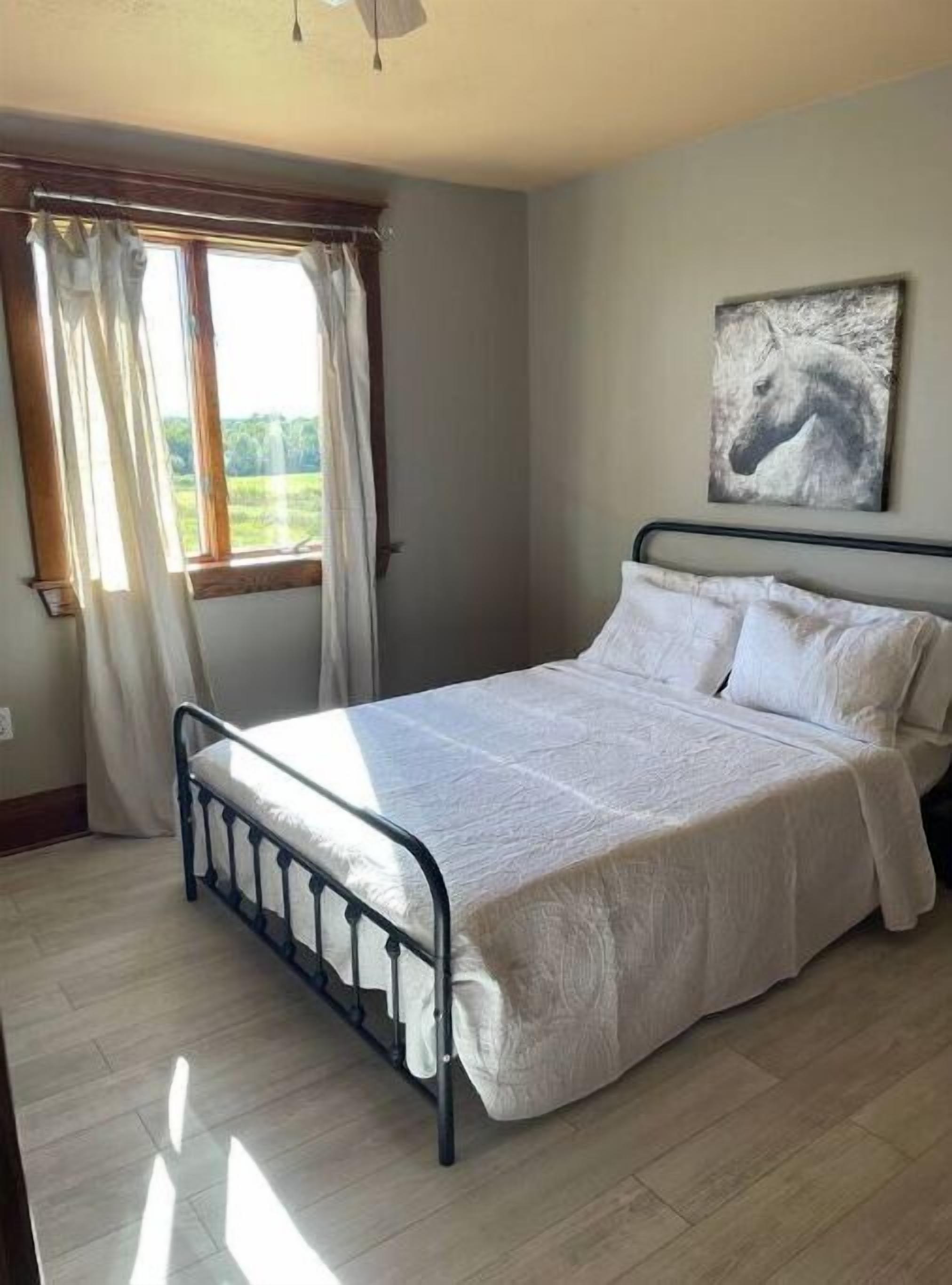 4 chambres, bureau, lit parapluie, Wi-Fi gratuit