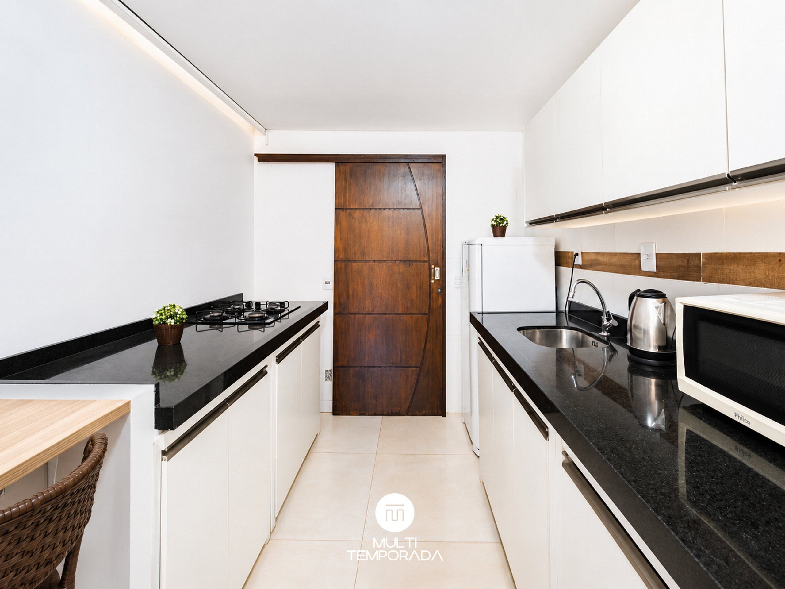 Estudio clásico, cocina (Studio com Cozinha com Hidro Coletiva) | Cocina privada