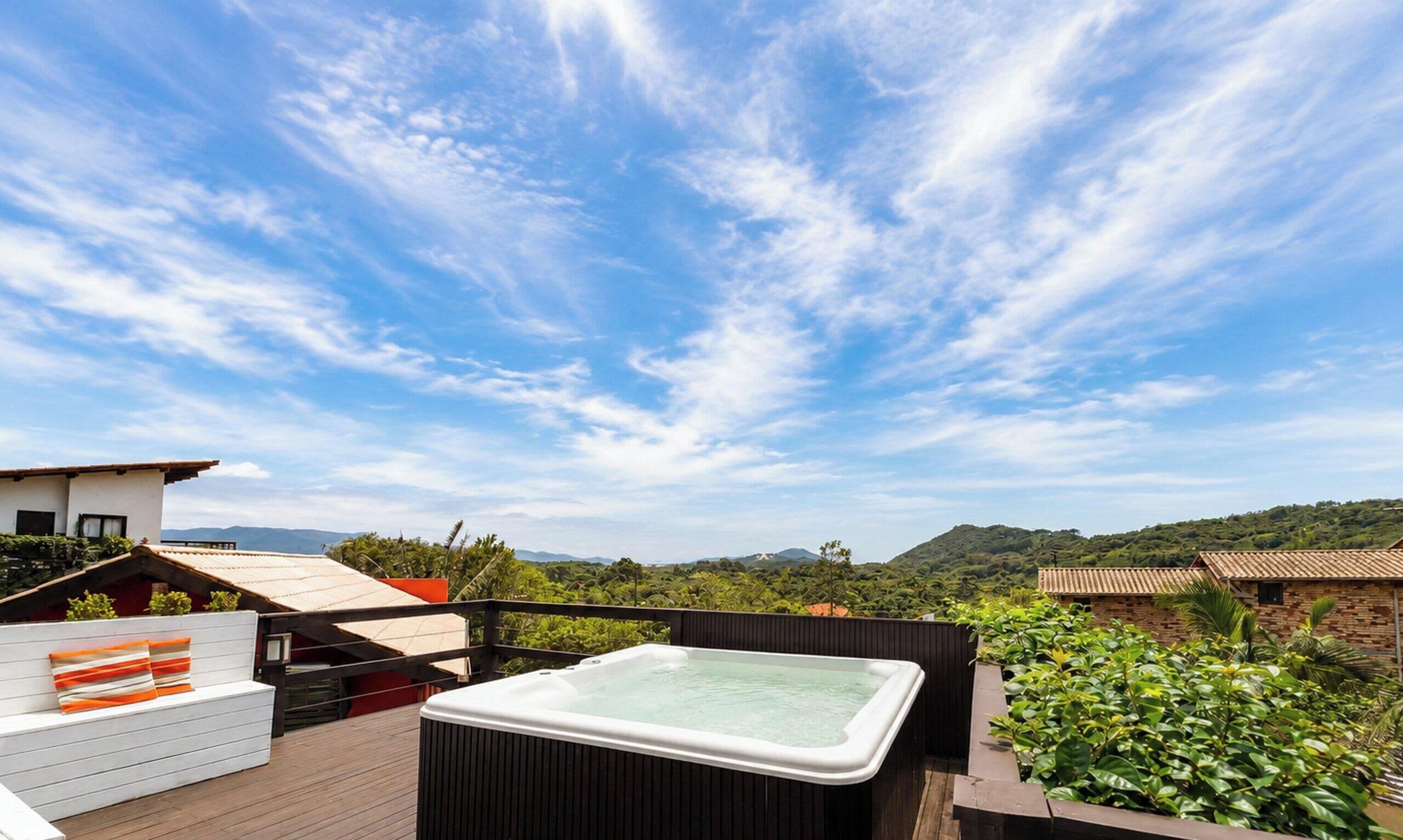 Suite Standard com Hidro Coletiva Pousada Solar dos Lírios | Hidromassagem externa
