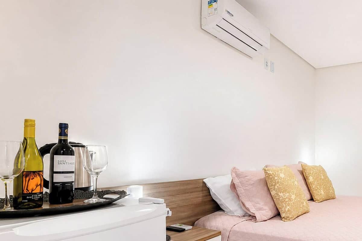 Suite de diseñador (Suite Design com Hidro Coletiva Pousa) | Sábanas de algodón egipcio, ropa de cama de alta calidad y escritorio