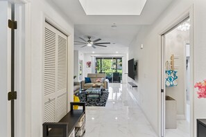 Interior - Gorgeous 1st Floor Condo in Pelican Marsh (Naples)