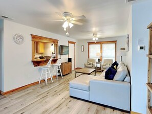 Smart TV, ping pong - Saltcreek Sunsets | Gorgeous Marsh Views, Dock! (Tybee Island)