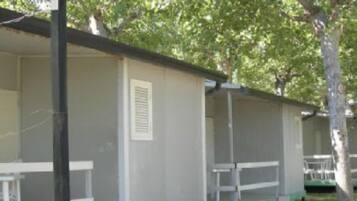 Comfort Bungalow | 1 bedroom, in-room safe, free WiFi