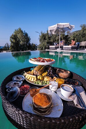 Food and drink - Mazarine Hotel (Orikum)