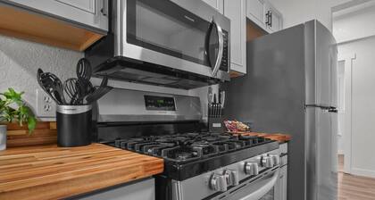 Clean & Remodeled | Pet Friendly | Near Downtown