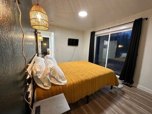 2 quartos, ferros/tábuas de passar roupa, Wi-Fi, roupa de cama