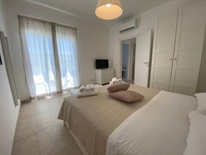 2 chambres, fer et planche à repasser, accès au Wi-Fi (inclus)