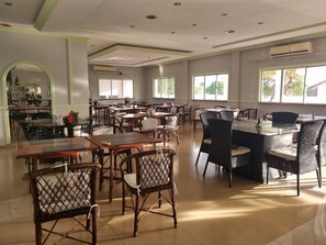 Coffee and/or coffee maker - Hotel Marion Pantanal (Varzea Grande)