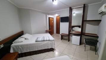 1 bedroom, desk, laptop workspace, blackout drapes