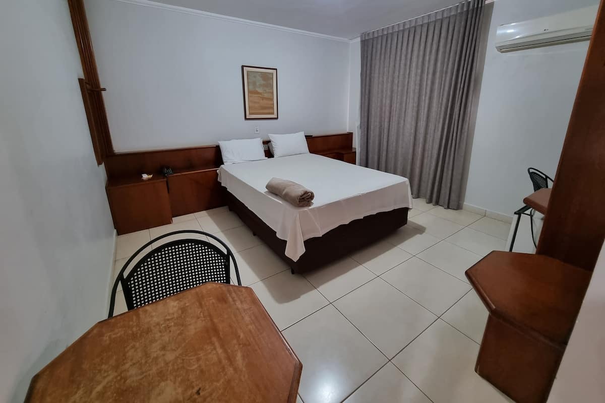 Chambre Double Standard, 1 lit double