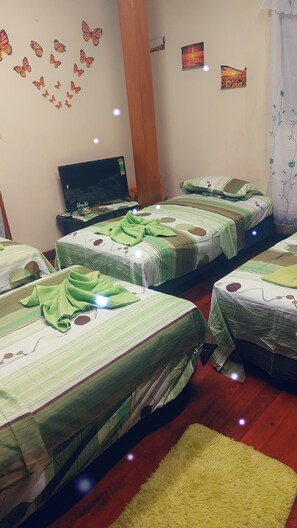 Tremannsrom – familie | Sengetøy i egyptisk bomull, sengetøy av topp kvalitet og dundyner