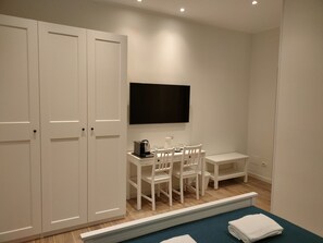 Deluxe-Doppelzimmer | Hochwertige Bettwaren, Daunenbettdecken, Pillowtop-Betten, Zimmersafe