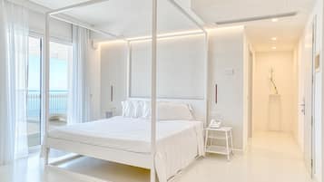 Junior Room | Minibar, in-room safe, desk, free WiFi