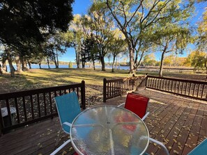 Outdoor dining - AZ Lakefront Paradise with Fireplace- Aspens Cabin (Lakeside)
