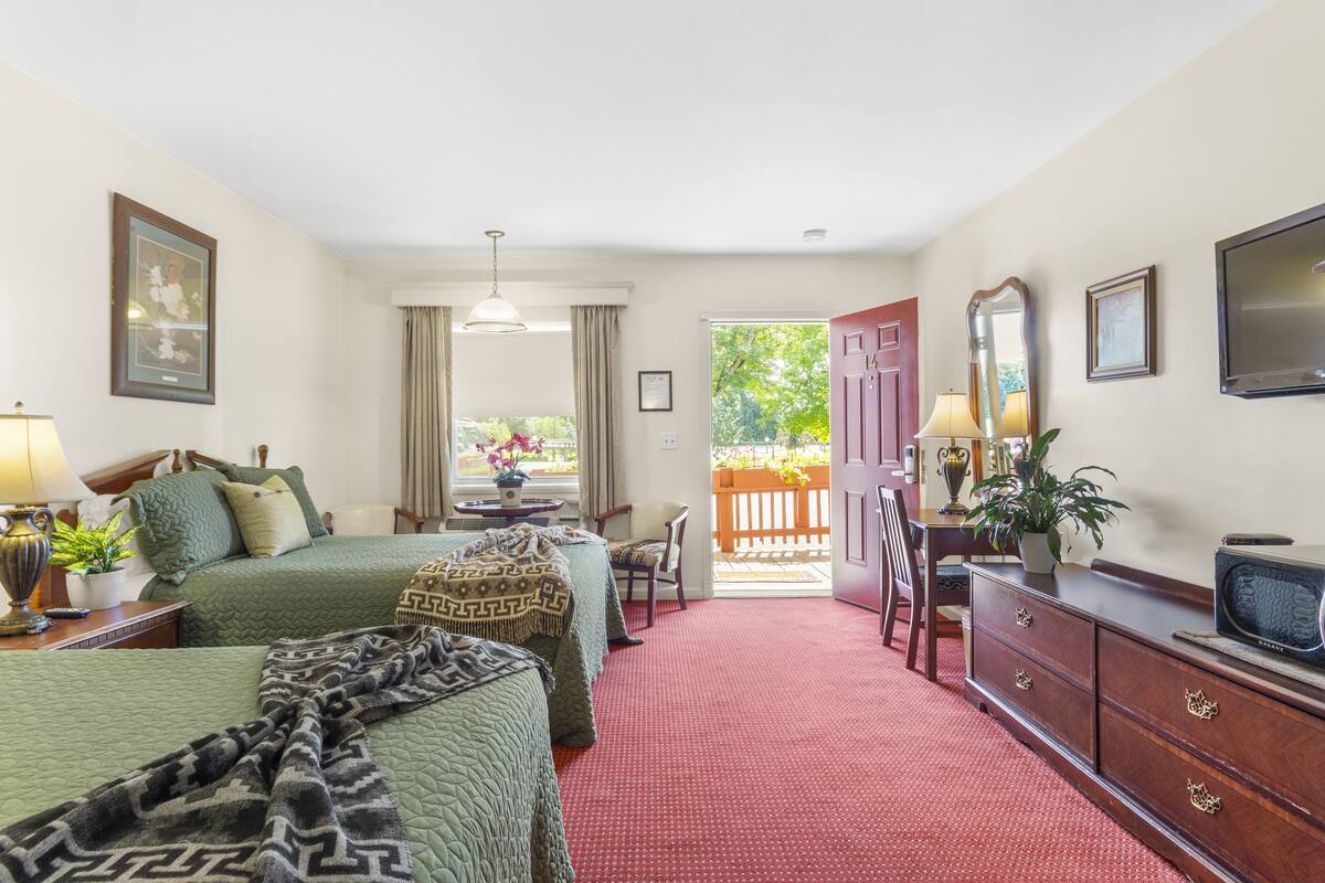Business Room, 2 Queen Beds | Desk, laptop workspace, blackout drapes, soundproofing