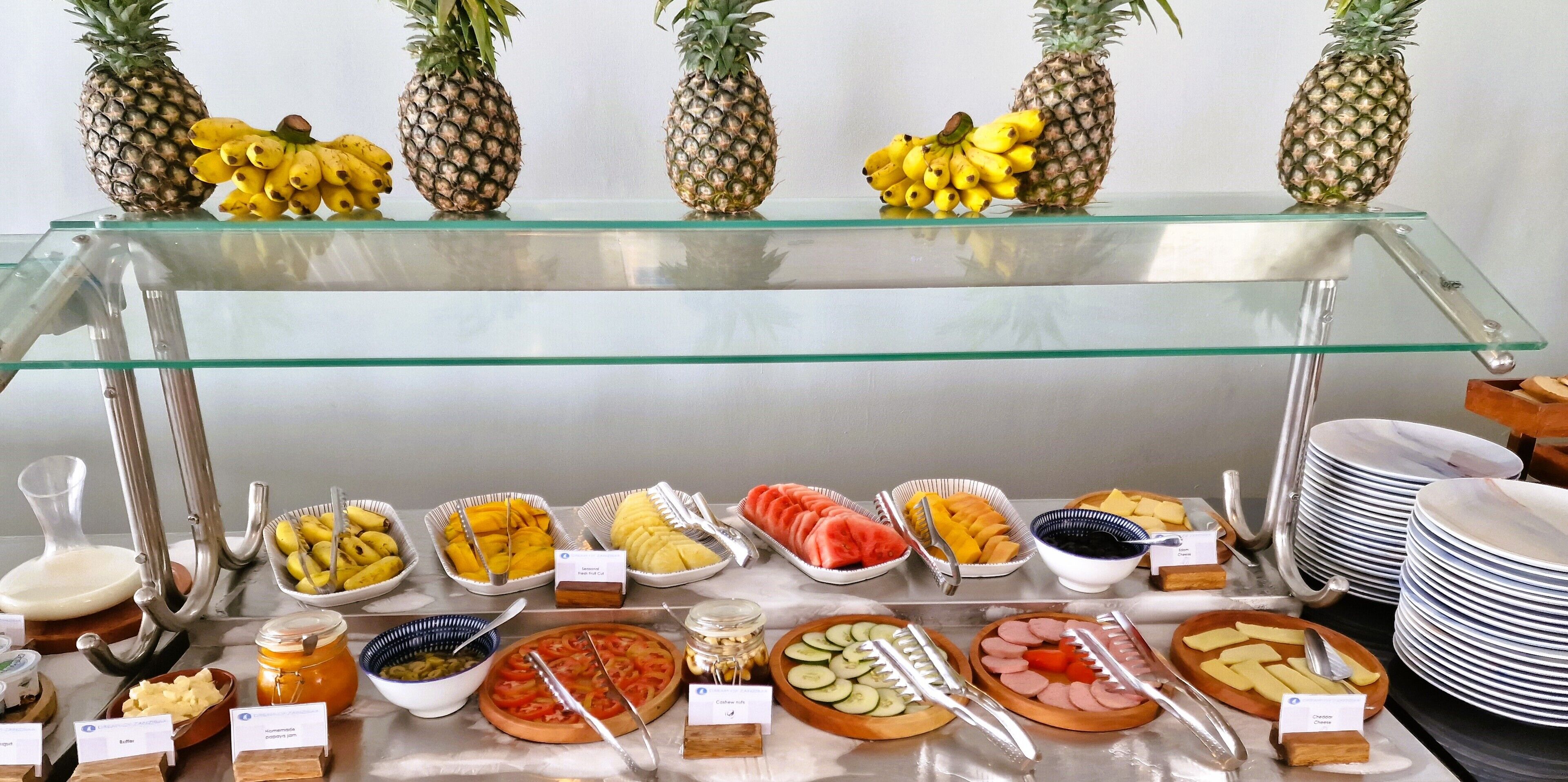 Tägliches inbegriffenes kontinentales Frühstück