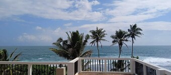 PearlDrop Waves Mirissa