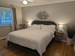 4 chambres, fer et planche à repasser, Wi-Fi, draps fournis