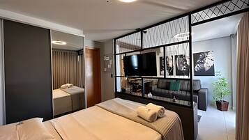 Apartment | 1 bedroom, blackout drapes, free WiFi, bed sheets