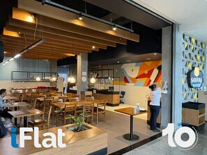 Apartment | Dining