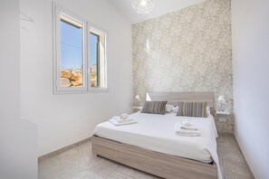 5 habitaciones, cuna de viaje, wifi gratis y ropa de cama