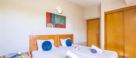 5 bedrooms, in-room safe, iron/ironing board, free WiFi