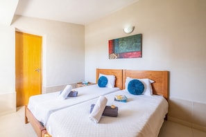 5 bedrooms, in-room safe, iron/ironing board, free WiFi