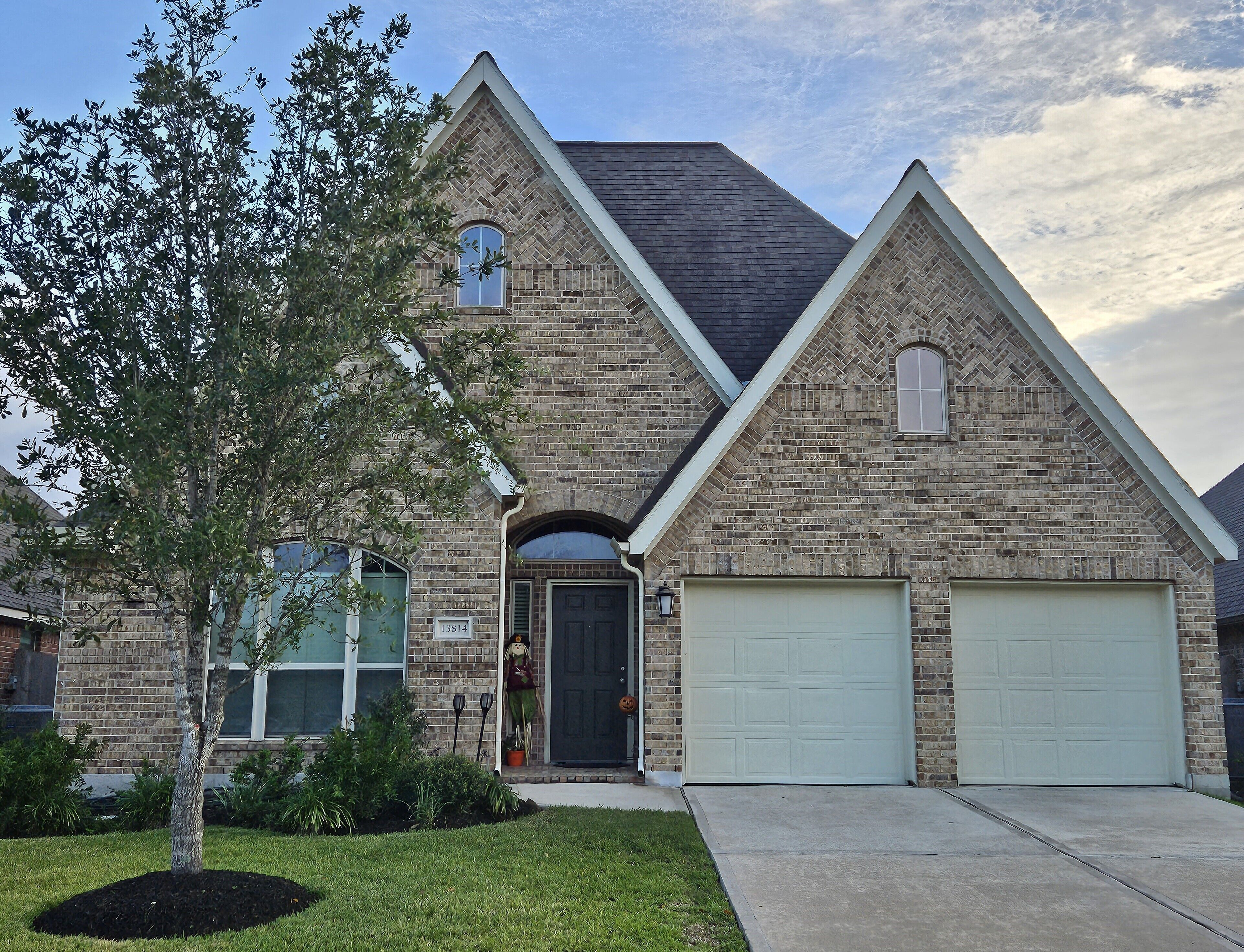 Perfect for families, near Houston, Medical Center, NASA, Gulf Coast! Pets OK. 