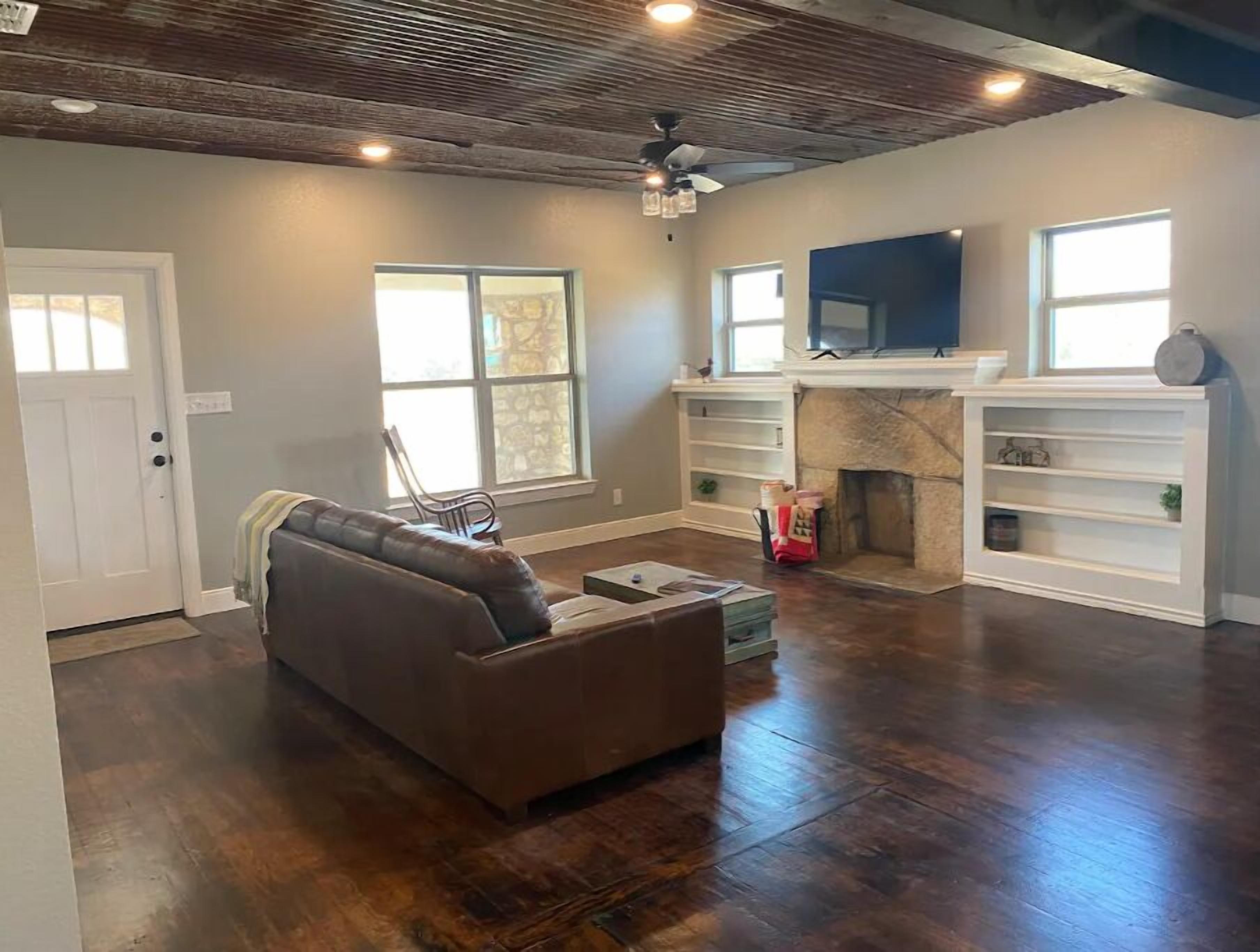 Buffalo Creek Farmhouse