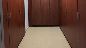 View from property - AT THE TOP HOSTEL (Dubai)