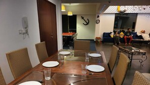 View from property - AT THE TOP HOSTEL (Dubai)