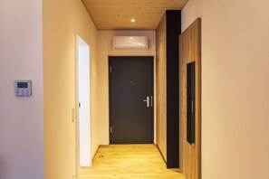 商务公寓, 1 张特大床, 无障碍 | 高档床上用品、羽绒被、特色装修、笔记本电脑工作区