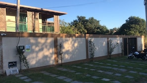 Front of property - Foca Guest House (Búzios)