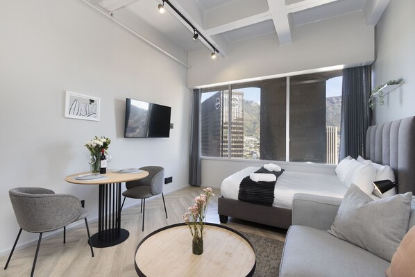 Apartment (0 Bedroom) | Interior