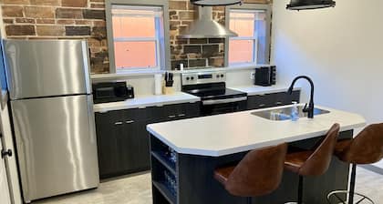 Downtown 2BR Apartment