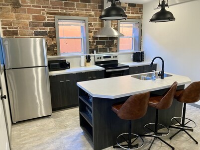 Downtown 2BR Apartment