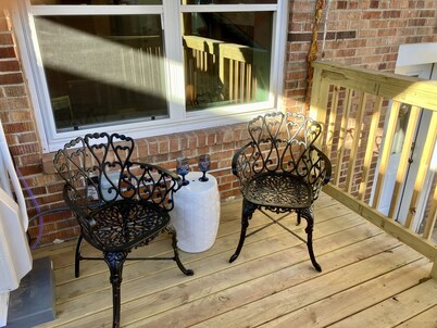 Downtown 2BR Apartment