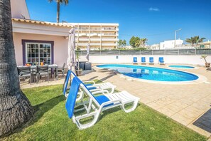 Pool - Villa Rato - Five Bedroom Villa, Sleeps 10 (Algarve)