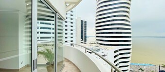 Santa Ana Guayaquil Lux Coliving Ecuador