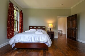 6 bedrooms, iron/ironing board, free WiFi, bed sheets
